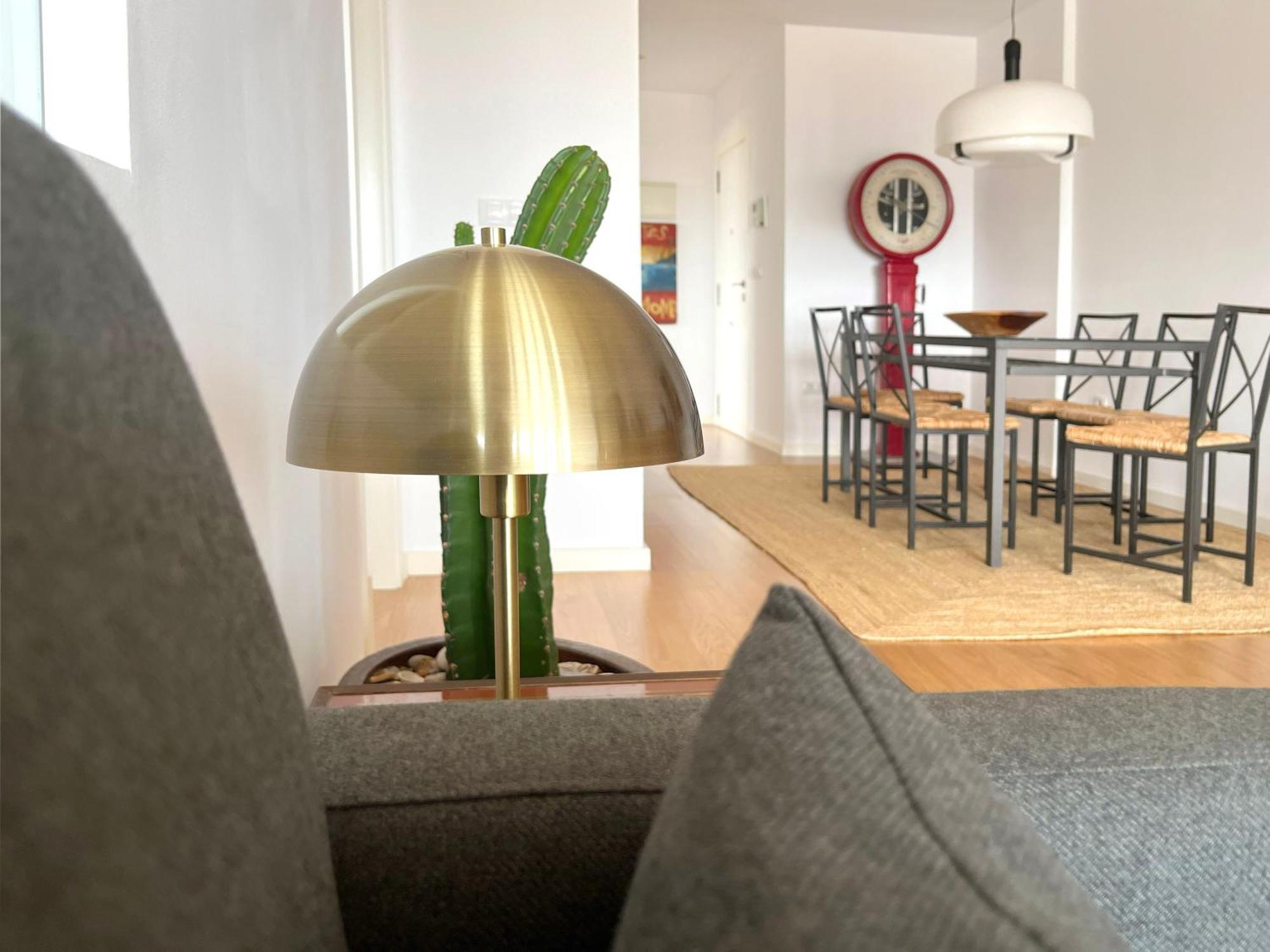 Stylish Well-Connected Beachfront Flat Valencia Bagian luar foto