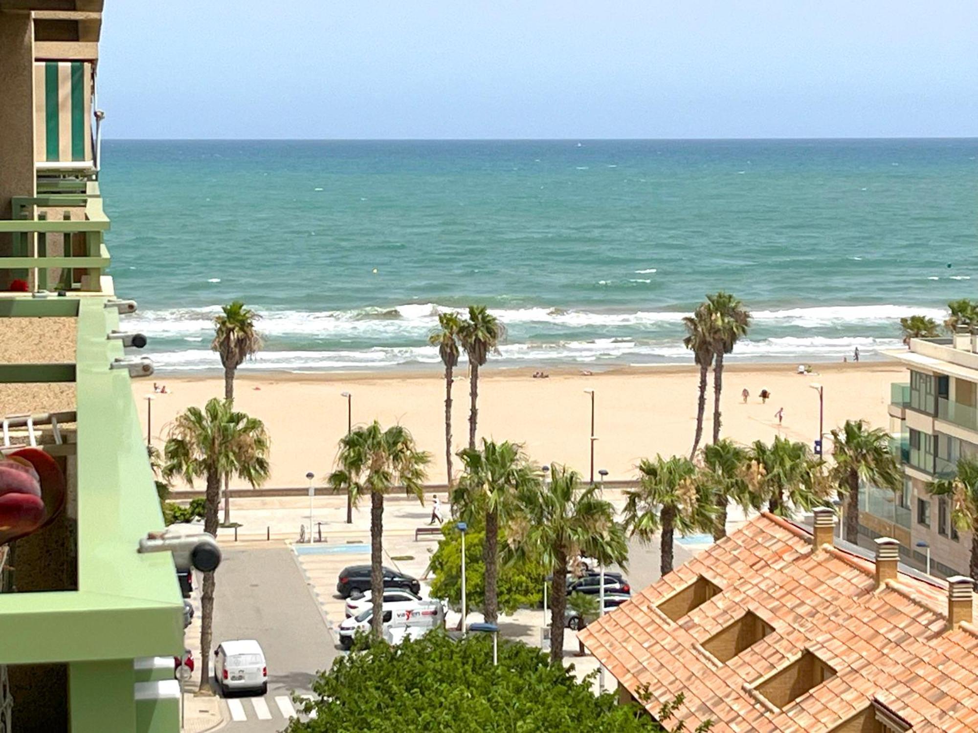 Stylish Well-Connected Beachfront Flat Valencia Bagian luar foto
